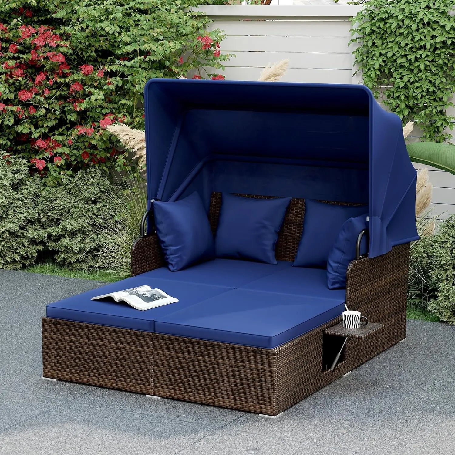 Outdoor Canopy Daybed Rattan Lounge w/Cushions & Pillows