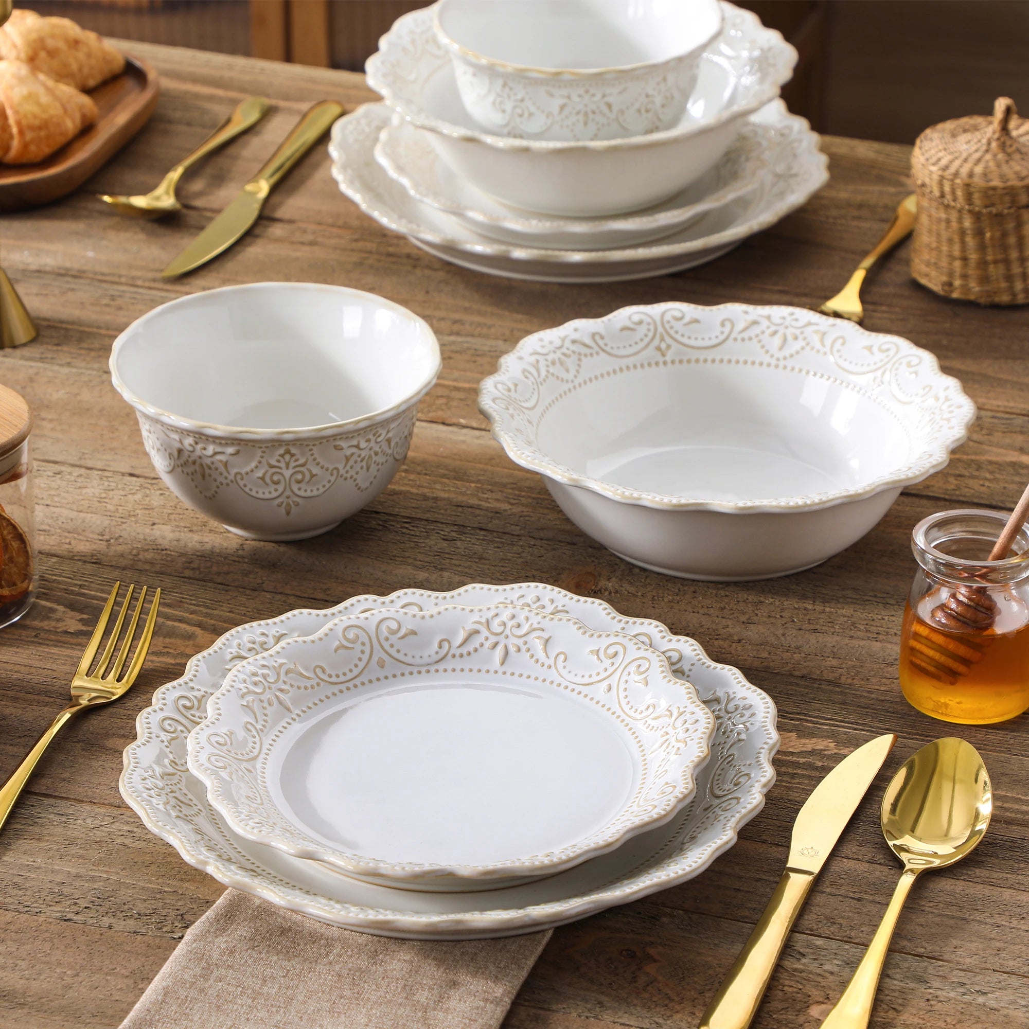 16/32 Piece Plates White Stoneware Dinnerware Set