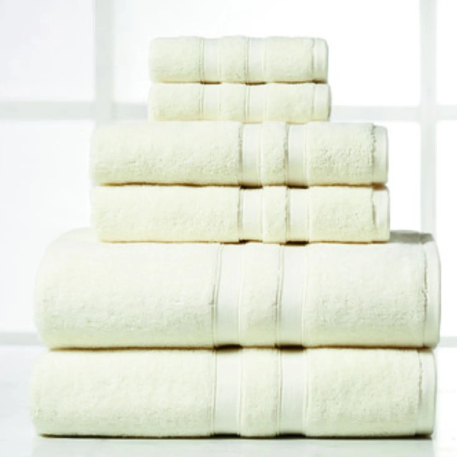 Egyptian Cotton Towel Set.